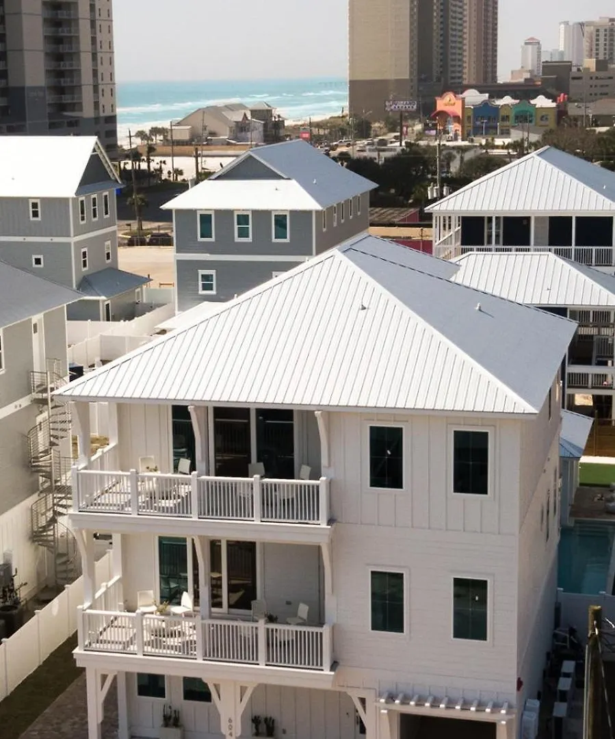 The Taj Of The Gulf! Luxury Beach Mansion! Sleeps 37, Private Pool & Hot Tub, Putting Golf Panama City Beach